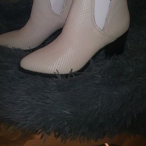 Steve Madden Petra Open Side Booties Snake New 6.5